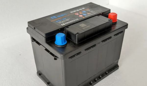 汽車(chē)蓄電池幾年換一次 汽車(chē)換蓄電池每隔3~5年時(shí)間更換一次