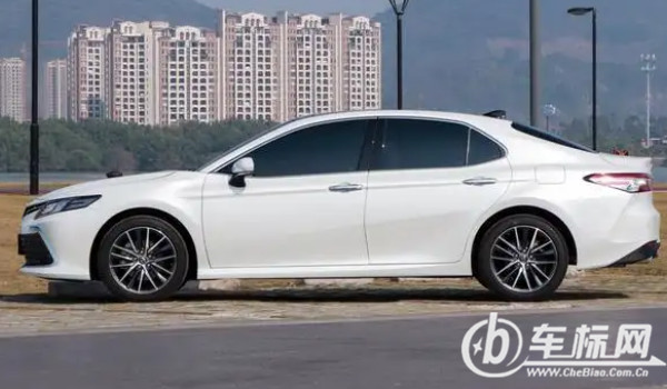 2022款豐田凱美瑞報價及圖片 2022款凱美瑞售價16萬(分期首付4萬)