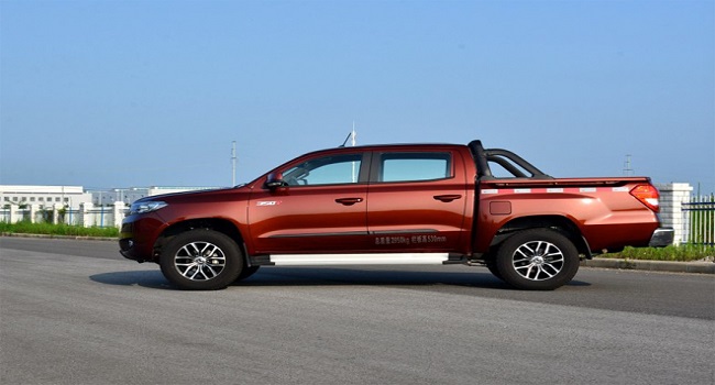 3萬一4萬新車皮卡柴油，收納空間比較大，馬力夠強(qiáng)