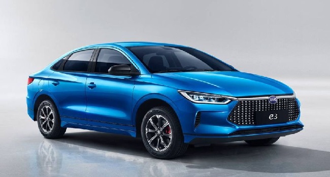 比亞迪e3純電動車價格，補貼后售價14.98萬續(xù)航401公里