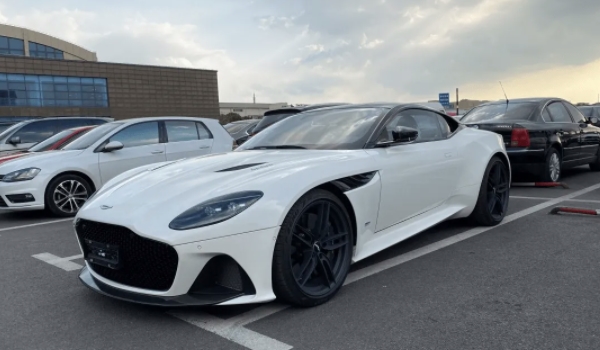 阿斯頓馬丁是哪國(guó)的車(chē) 阿斯頓馬丁屬于是英國(guó)的汽車(chē)品牌