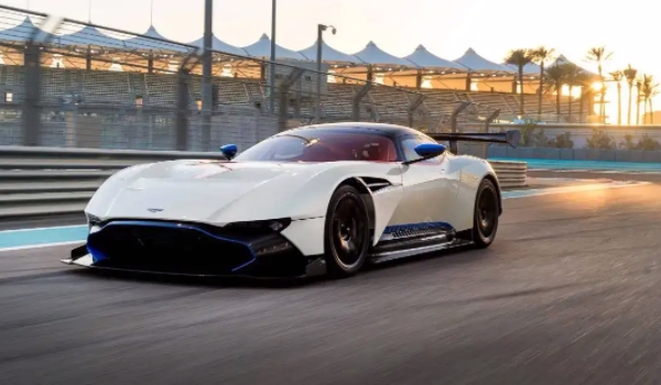 阿斯頓馬丁是哪國(guó)的車(chē) 阿斯頓馬丁屬于是英國(guó)的汽車(chē)品牌