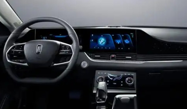 奔騰b70怎么樣值得購(gòu)買(mǎi)嗎 油耗實(shí)測(cè)9.1L(馬力可達(dá)224匹)