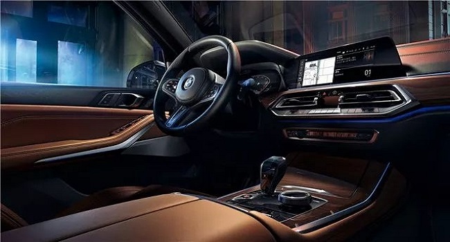 x5與gle哪個(gè)更值得買(mǎi)，二者實(shí)力相當(dāng)難分勝負(fù)