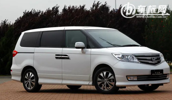 艾力紳混動2022款價(jià)格 2022款艾力紳混動售價(jià)27萬(落地30萬)