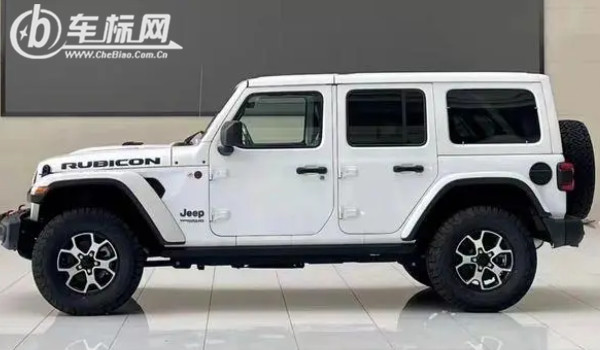 新款牧馬人油耗多少真實油耗 百公里油耗12.1L(一公里消耗1元錢)