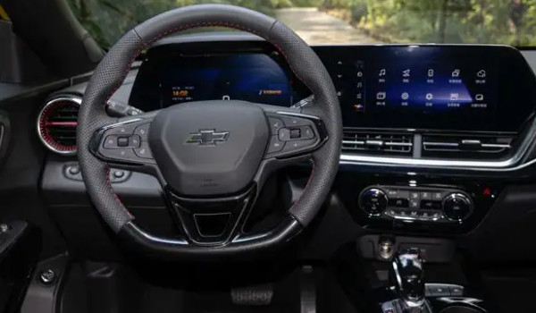 星邁羅和逍客哪個(gè)好 星邁羅動(dòng)力更強(qiáng)(車(chē)身長(zhǎng)達(dá)4.5米)