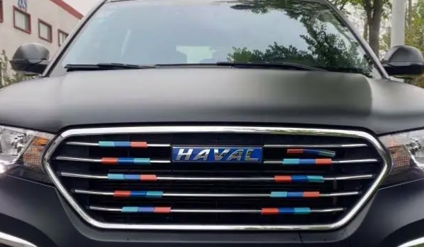 哈弗h6紅標藍標哪個好 質(zhì)量上是完全相同的（只是配置有所不同）