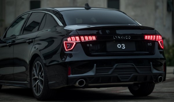 領(lǐng)克03分期首付多少錢 分期首付4萬(wàn)(36期月供2880元)