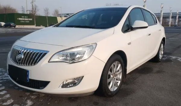 別克英朗電瓶多少錢一個(gè) 別克英朗電瓶售價(jià)800-2000元之間