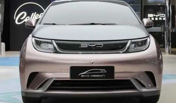 比亞迪海豚純電動(dòng)報(bào)價(jià)多少 海豚新車售價(jià)11萬(wàn)(分期首付3萬(wàn))