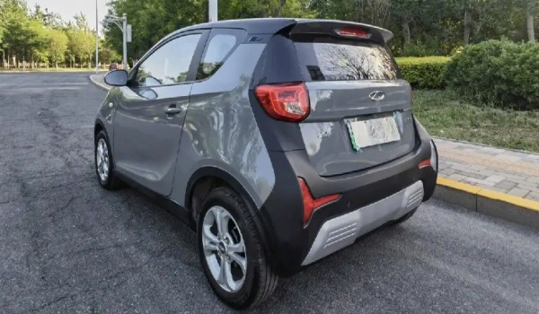 奇瑞小螞蟻多少錢(qián)一輛新款 小螞蟻新款售價(jià)7萬(wàn)(分期首付2萬(wàn))