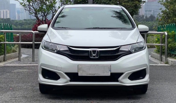 本田飛度2022款自動(dòng)擋多少錢 飛度自動(dòng)擋售價(jià)9萬(分期首付2萬)