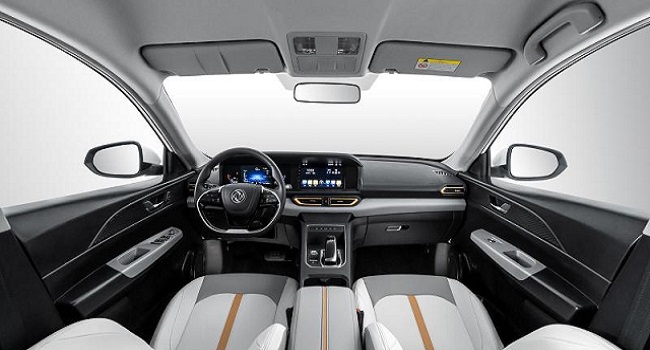 東風e70電動汽車報價，官方指導價15.28萬元