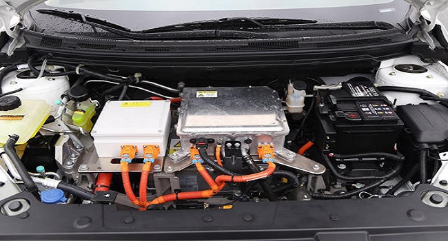 東風e70電動汽車報價，官方指導價15.28萬元