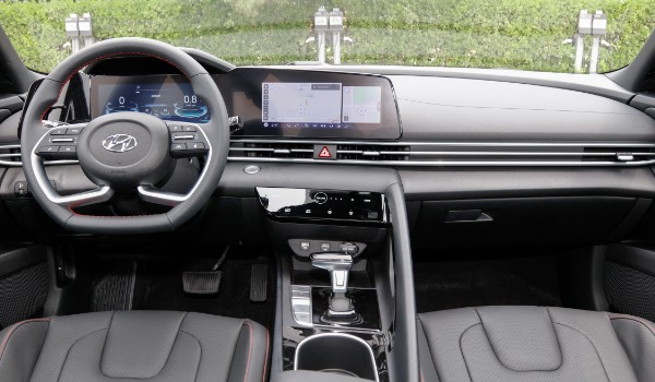 2022款現代伊蘭特圖片及價格 2022款伊蘭特售價8萬一輛