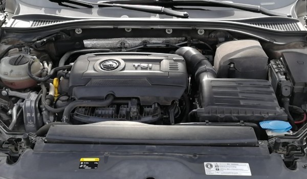 斯柯達(dá)速派怎么樣值得買(mǎi)嗎 油耗實(shí)測(cè)7.4L(輸出馬力可達(dá)186匹)