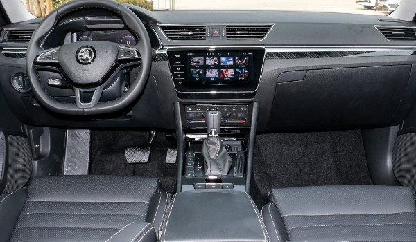 斯柯達(dá)速派怎么樣值得買(mǎi)嗎 油耗實(shí)測(cè)7.4L(輸出馬力可達(dá)186匹)