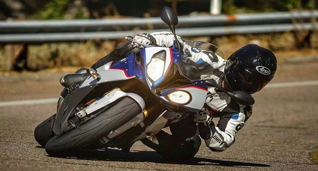 機(jī)車是什么意思，所謂兩輪承載著靈魂就是機(jī)車的放蕩不羈