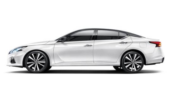 日產(chǎn)天籟和本田雅閣哪個好 天籟動力更強(馬力可達(dá)243匹)