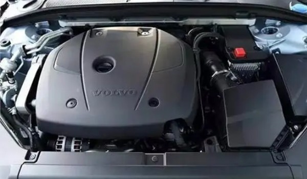 沃爾沃s90的變速箱是哪個(gè)品牌 愛信8擋手自一體(平順性高)