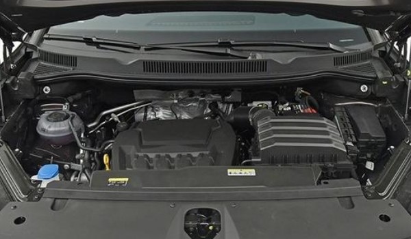 大眾攬境是什么發(fā)動機(jī) 2.5T六缸發(fā)動機(jī)(馬力可達(dá)299匹)