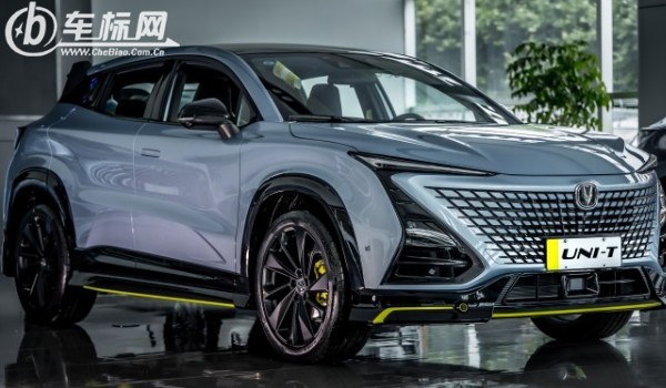 2022款長安unit怎么樣 油耗實測9.3L(馬力可達(dá)233匹)