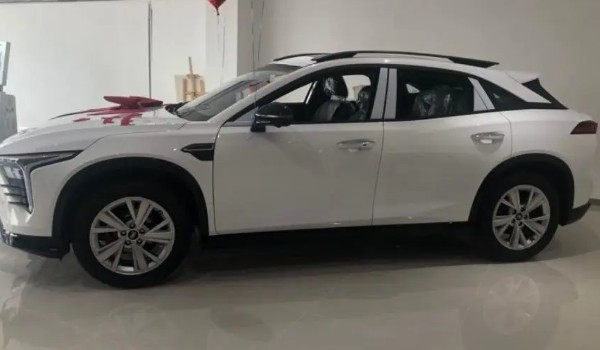 奔騰b70s輪胎是什么牌子的 玲瓏輪胎品牌(使用壽命長(zhǎng)久)