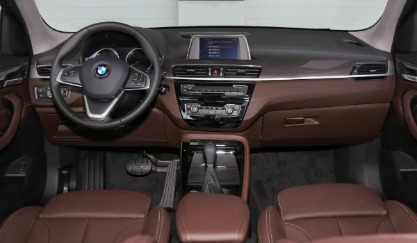 寶馬x1這款車怎么樣啊 油耗實(shí)測8.7L(馬力可達(dá)192匹)