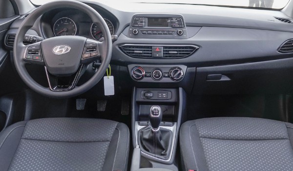 現代悅動2020款報價及圖片 新車售價7萬一輛(二手價4萬)