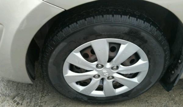 現代悅納輪胎尺寸是多少 輪胎規(guī)格為195/55 r16