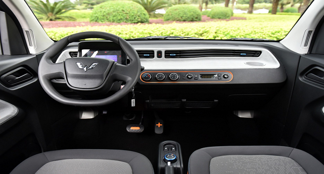 五菱宏光迷你mini版電動(dòng)車，經(jīng)濟(jì)實(shí)惠城市代步好選擇