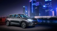 長安歐尚x7plus價(jià)格2021款自動(dòng)擋，緊湊型SUV預(yù)售價(jià)7.99萬-13.59萬元