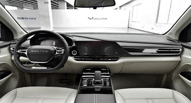 五菱凱捷2022款行政版價(jià)格，售價(jià)8.58—12.58萬(wàn)定位緊湊型MPV