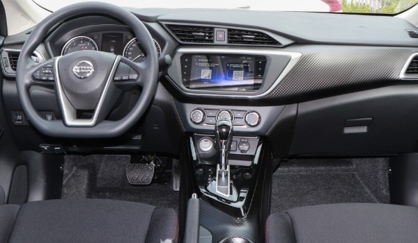 日產(chǎn)藍(lán)鳥油耗多少真實油耗 百公里油耗7L(油耗一公里5毛錢)