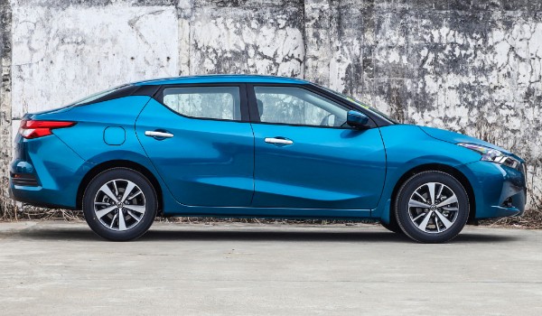 日產(chǎn)藍(lán)鳥油耗多少真實油耗 百公里油耗7L(油耗一公里5毛錢)