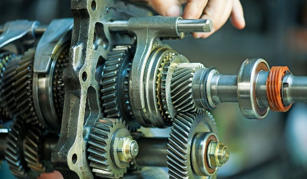 啟辰t90變速箱油多久換一次 每4萬公里(自動(dòng)擋操作方便)