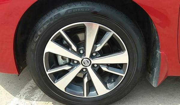 藍鳥輪胎是什么牌子的 普利司通品牌(十分耐磨)