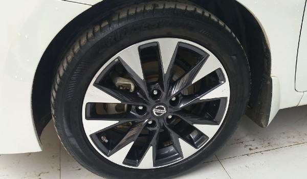 藍鳥輪胎是什么牌子的 普利司通品牌(十分耐磨)