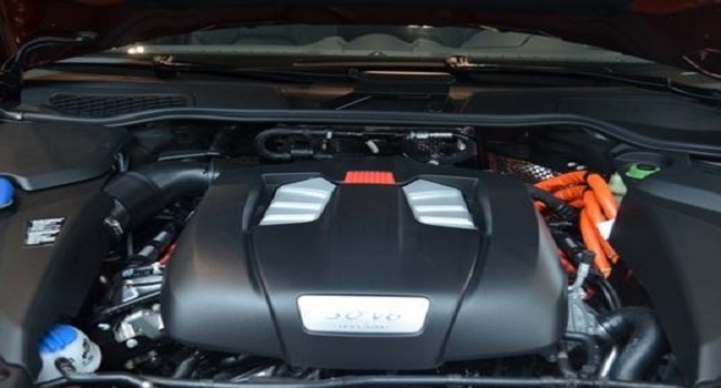 保時(shí)捷卡宴2022款報(bào)價(jià)及圖片，指導(dǎo)價(jià)101.8萬(wàn)的鉑金版