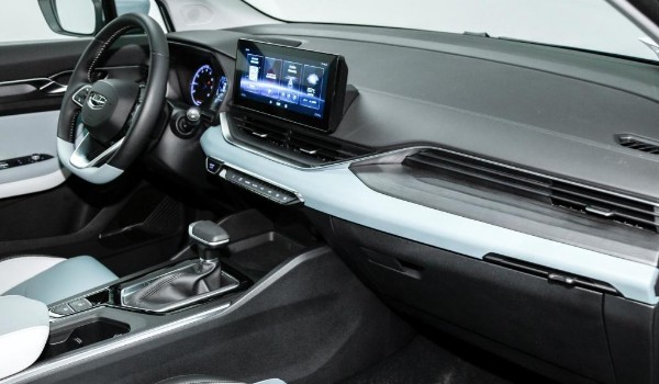 吉利帝豪s怎么樣值得買嗎 油耗實測8.2L(馬力可達141匹)