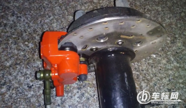 碟剎和鼓剎哪個安全 碟剎使用效果更安全（重量輕、散熱塊）