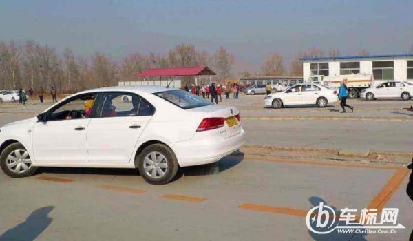 考駕照多少錢(qián) 需要3000元到10000元（不同類型價(jià)格不同）