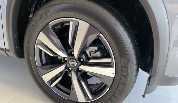 榮耀輪胎型號(hào)是多少 尺寸為225/65 r17(胎寬225mm)