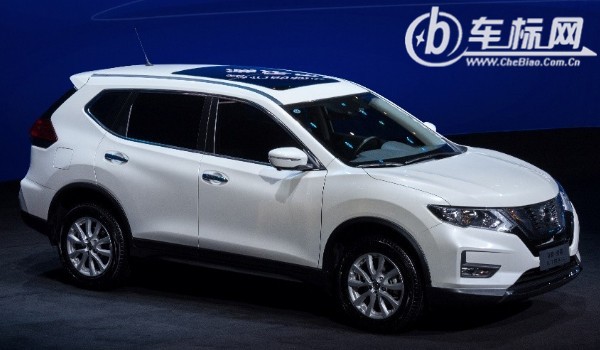 榮耀變速箱油多久換一次 每4萬公里更換(搭載CVT無級(jí)變速)