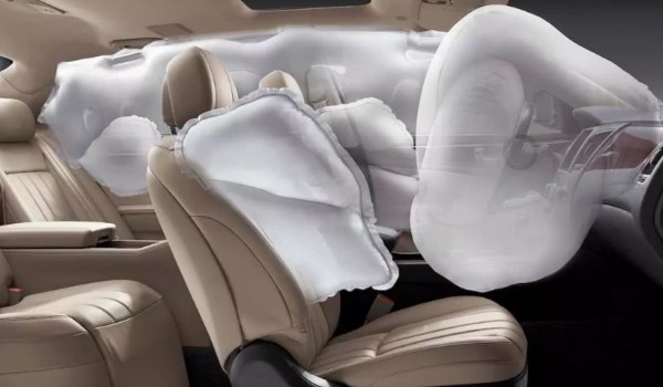 艾瑞澤8安全性能好嗎 主動(dòng)安全配置齊全(搭載10個(gè)氣囊)