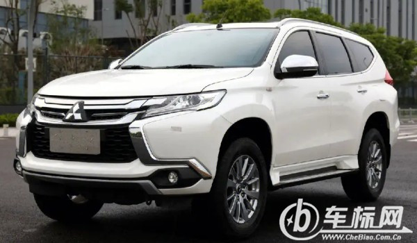 帕杰羅2022款圖片及價(jià)格 新車售價(jià)35萬(二手僅19萬)