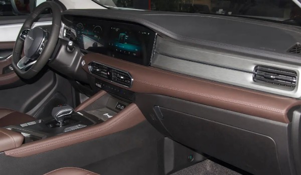 捷途x90plus值得購(gòu)買嗎 油耗實(shí)測(cè)8.7L(馬力可達(dá)254匹)