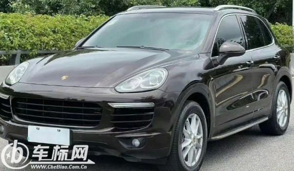 攬勝運動版和卡宴哪個好 卡宴動力更強(攬勝運動版配置豐富)