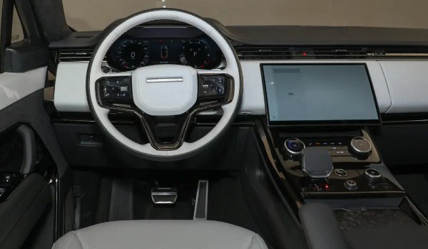 攬勝運動版和卡宴哪個好 卡宴動力更強(攬勝運動版配置豐富)